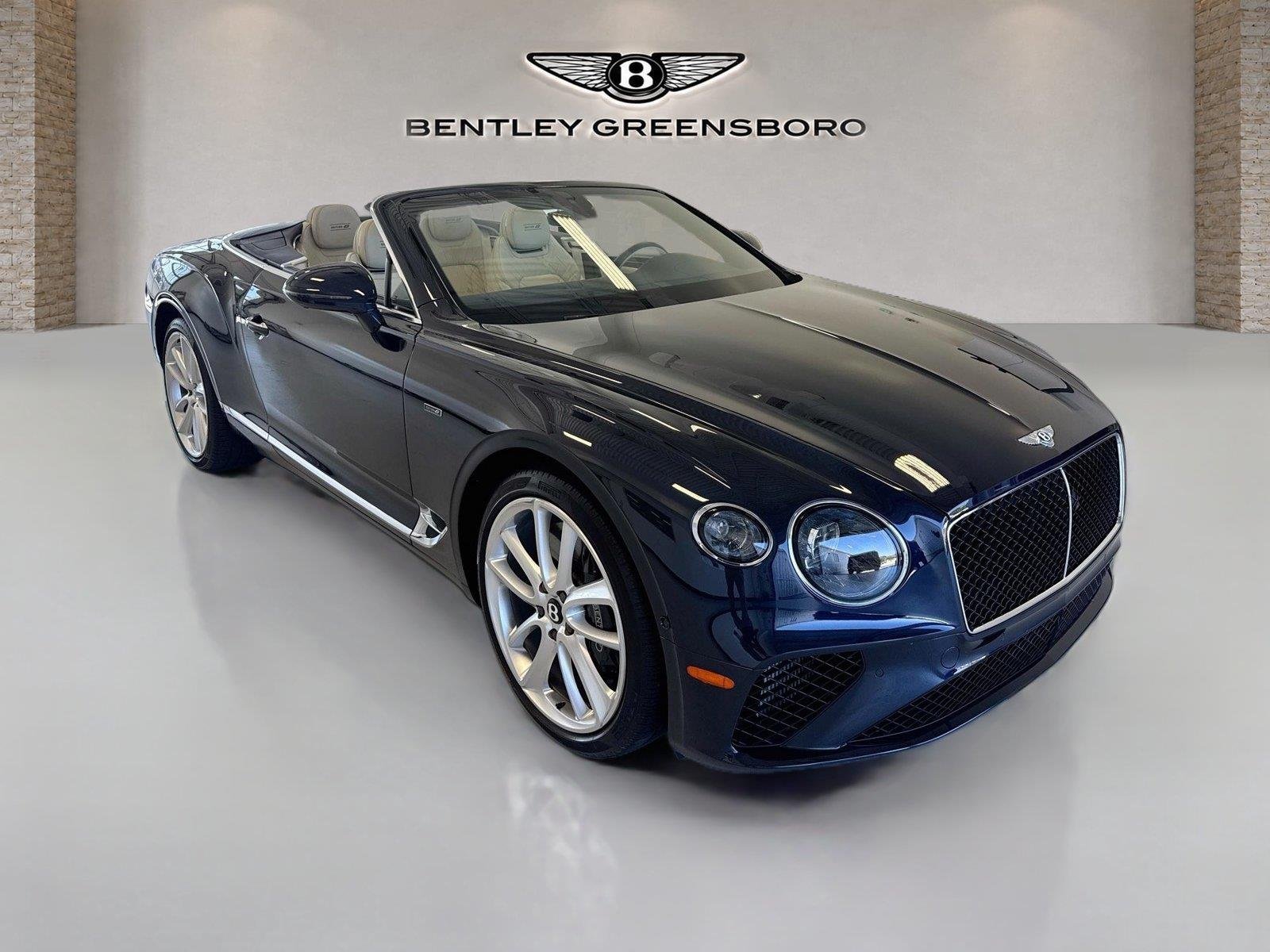 Used 2024 Dark Sapphire Metallic Bentley GT V8 image 7
