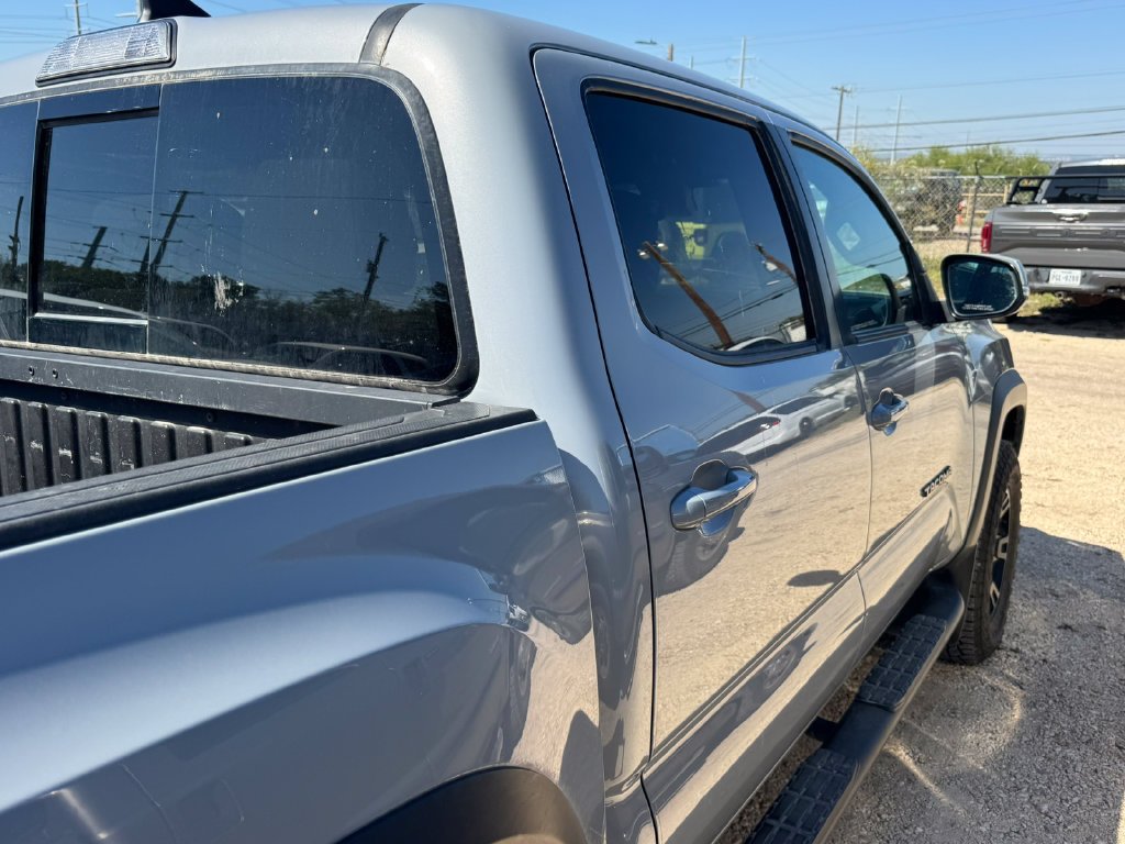 Used 2018  Toyota TRD Off-Road image 15