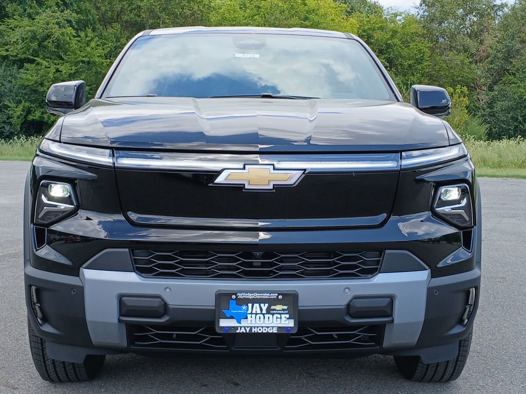 2026 Chevrolet Silverado EV LT - Photo 32