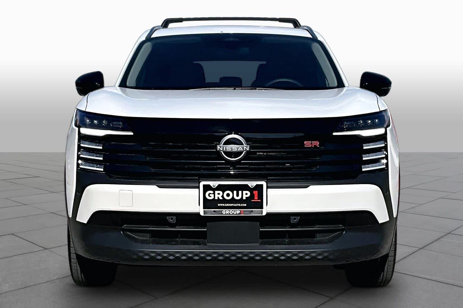 New 2026 Aspen White Tricoat Nissan SR image 3
