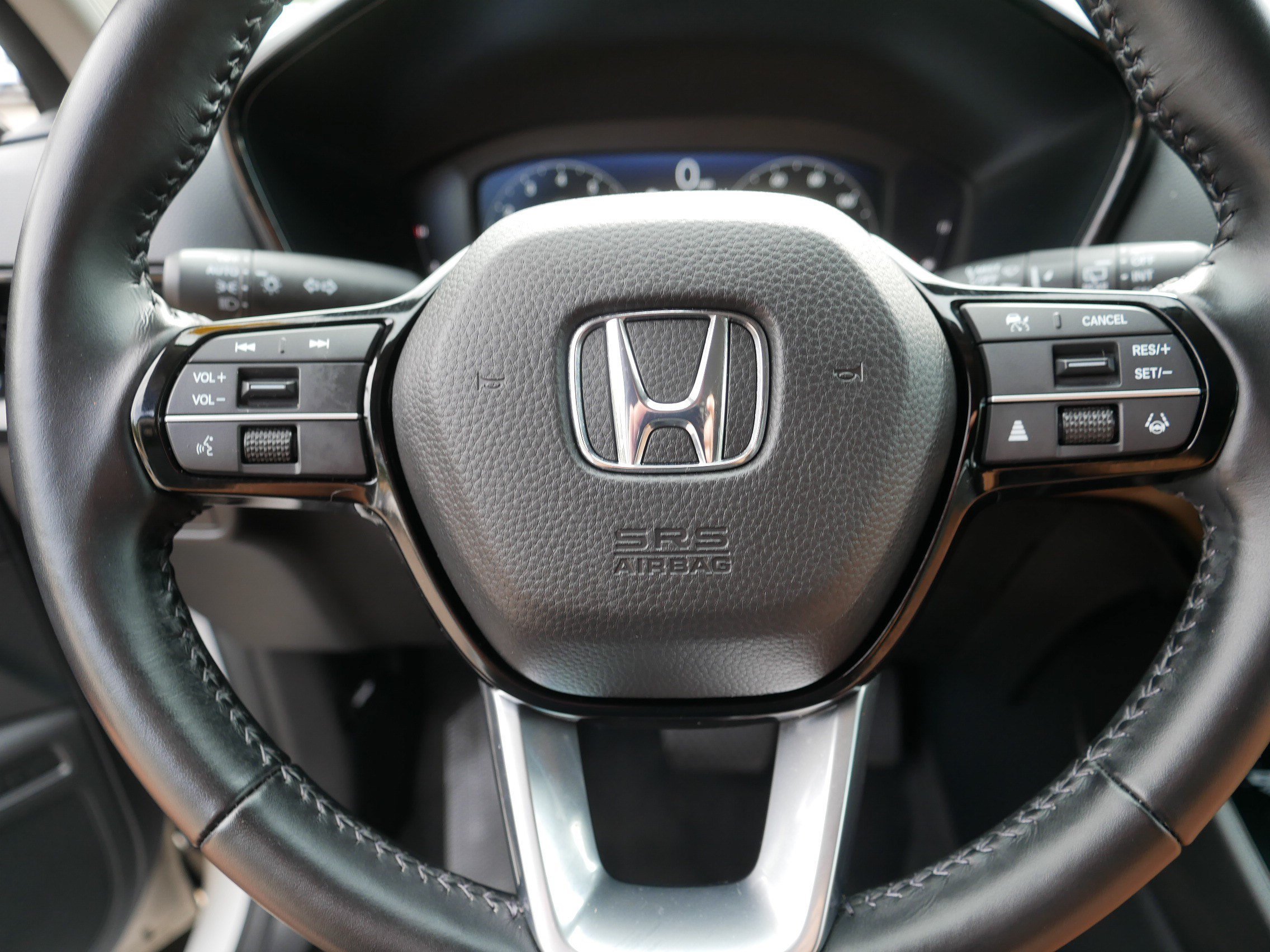 Used 2026 White Honda EX-L image 25