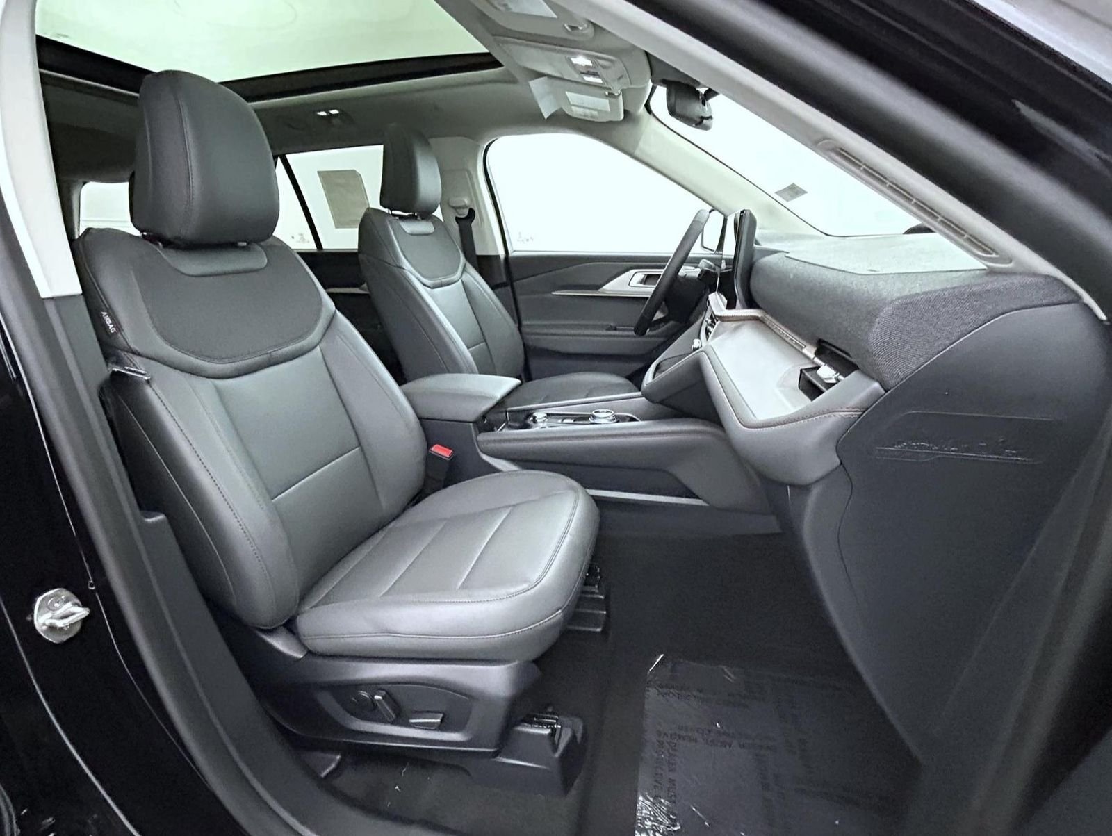New 2026 Agate Black Metallic Ford Active image 15