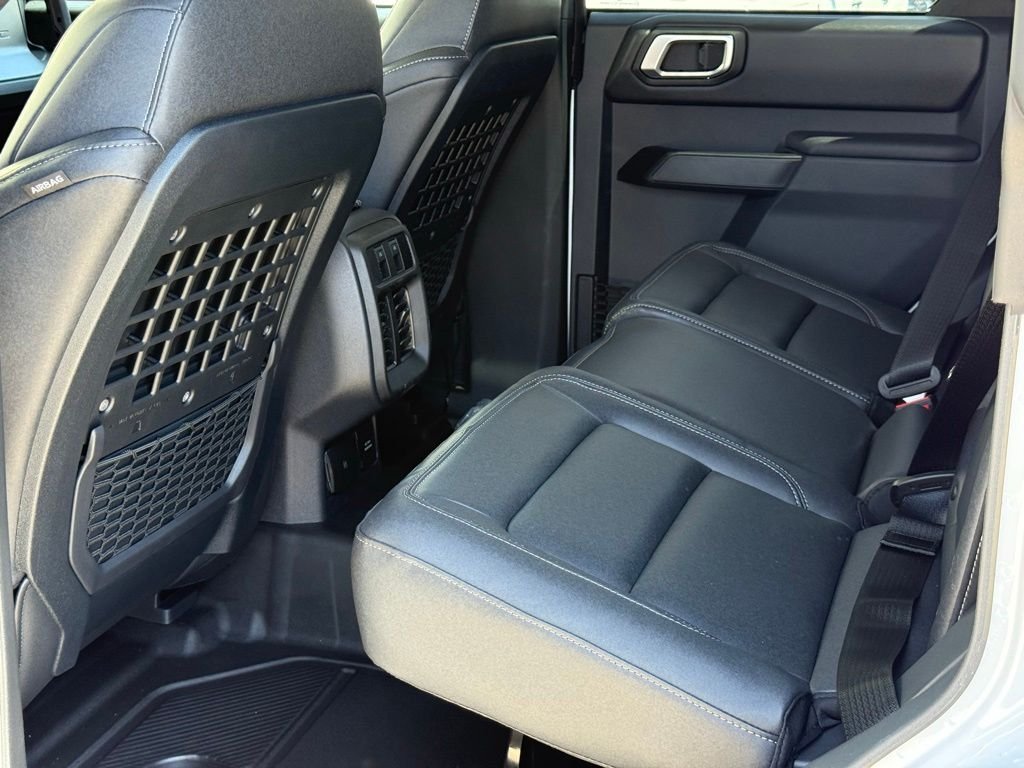 New 2026 Oxford White Ford Badlands® image 7