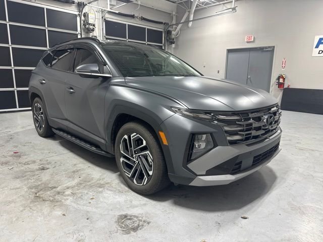 Used 2025 Gray Hyundai Limited image 3
