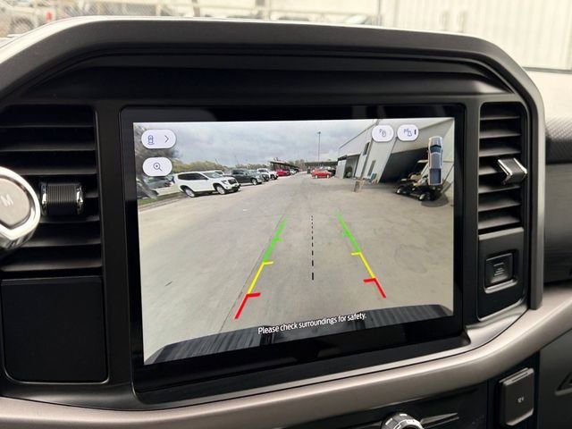 2025 Ford F-150 XLT - Photo 10