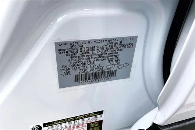 New 2026 White Nissan SR image 9
