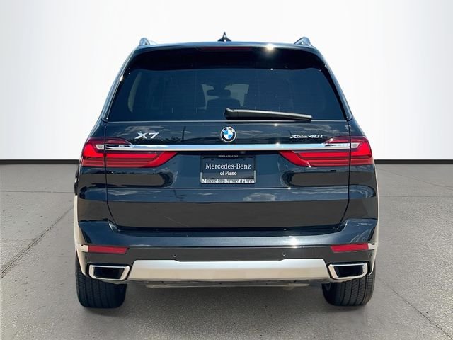 Used 2022 Black BMW xDrive40i image 7