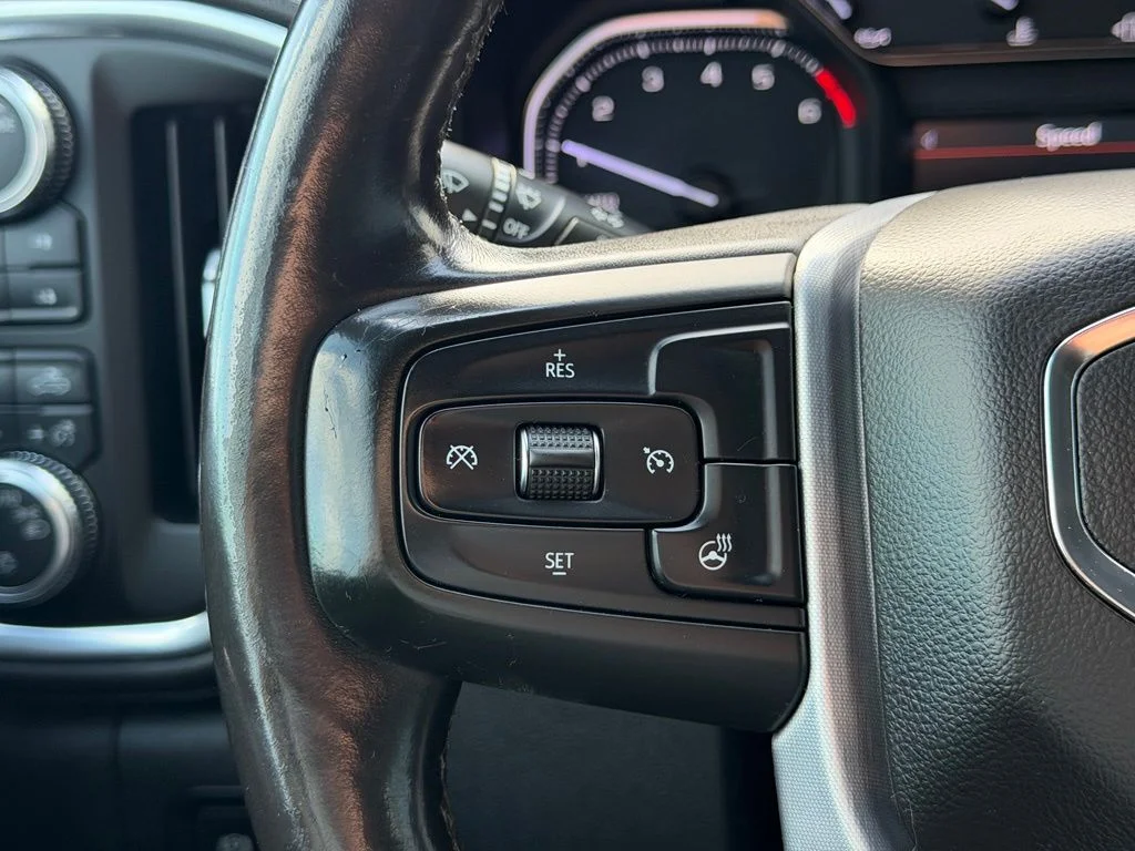 Used 2021 Black GMC Elevation image 18