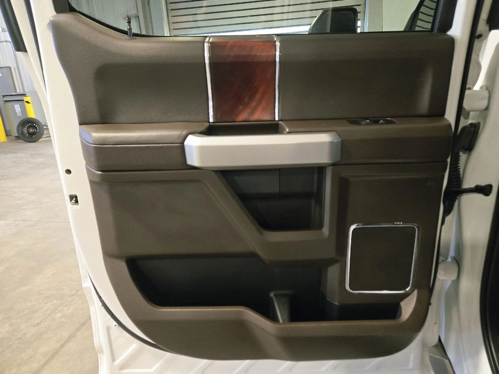 Used 2022 Star White Metallic Tri-Coat Ford King Ranch image 44