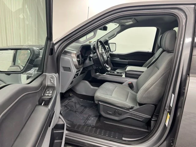 Used 2024 Gray Ford XLT image 11