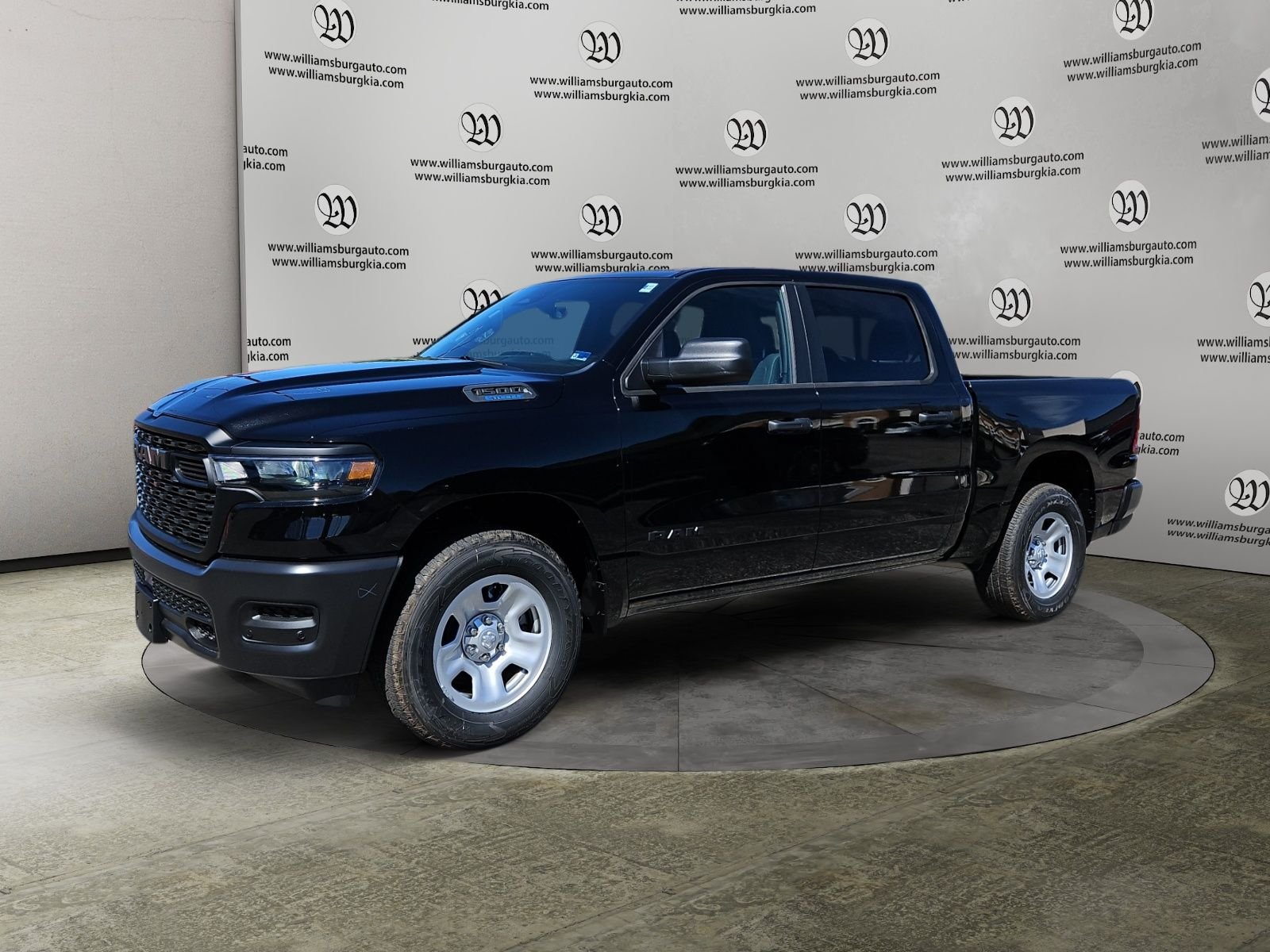New 2026 Diamond Black Crystal Pearl-Coat Exterior Paint RAM Tradesman image 1
