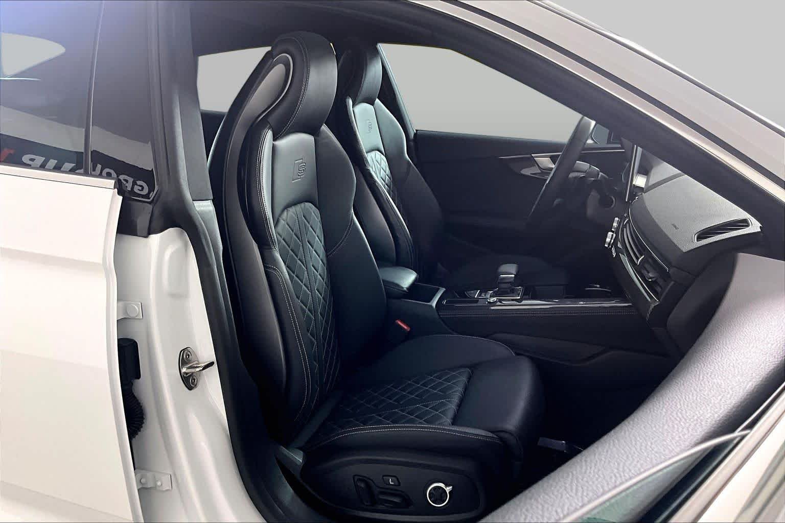 Used 2024 Arkona White Audi Premium Plus image 9