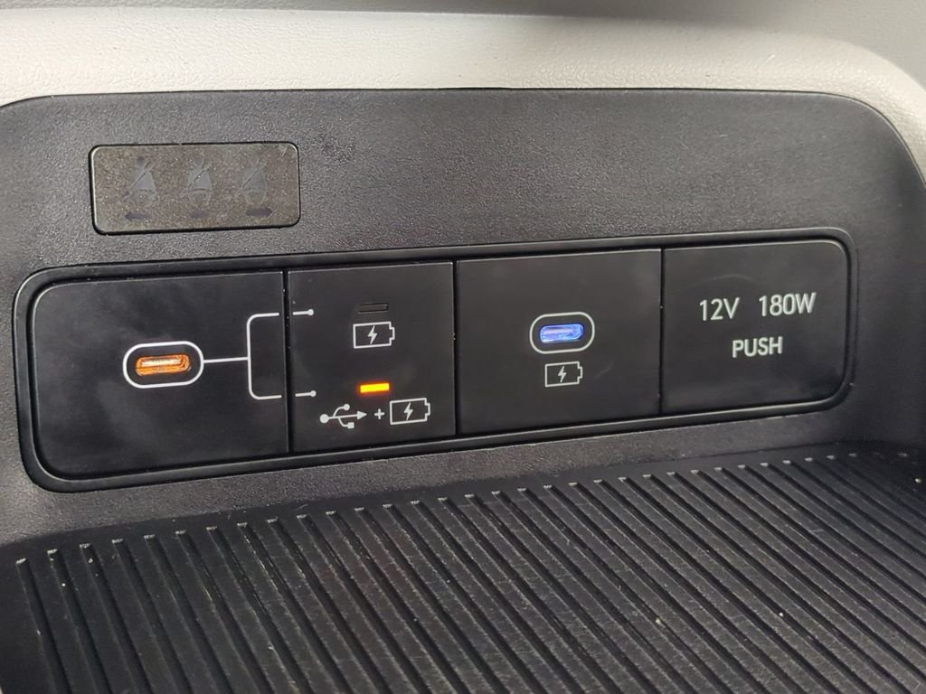 2025 Hyundai Kona SEL - Photo 25