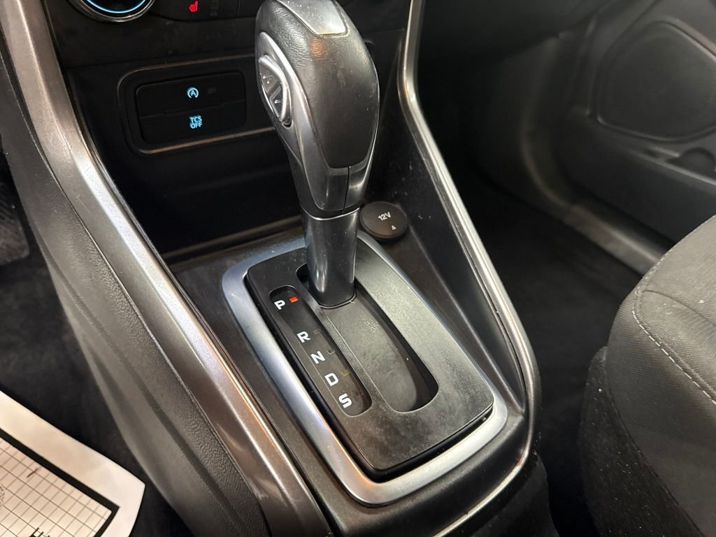 Used 2019 Gray Ford SE image 32
