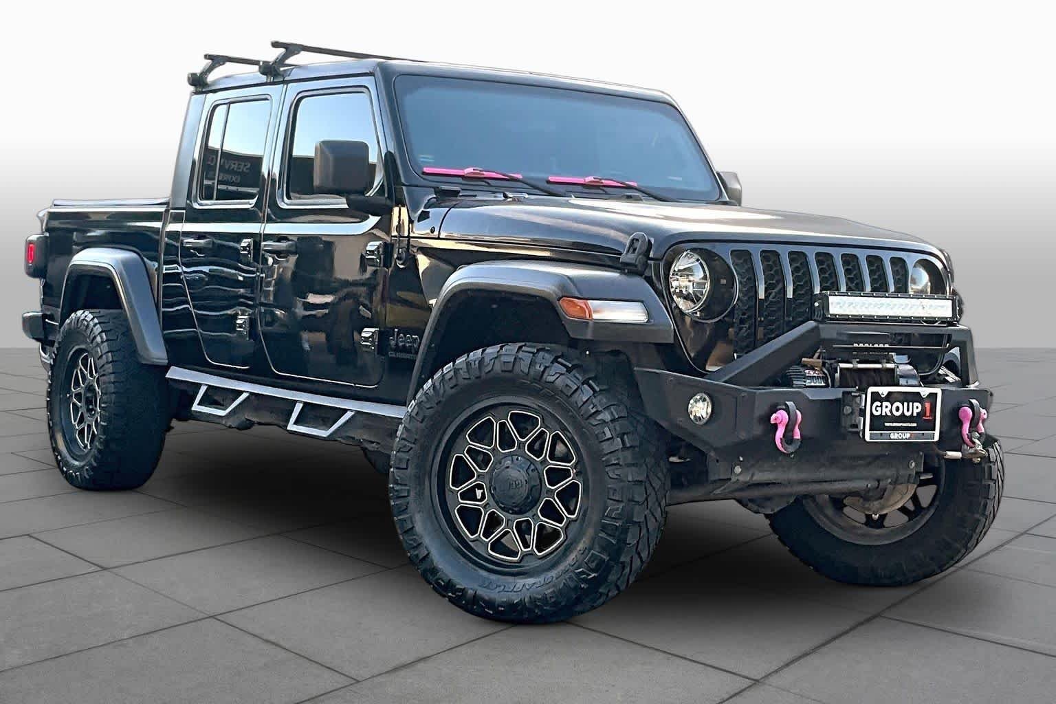 Used 2020 Black Clearcoat Jeep Sport S image 3