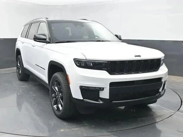 New 2025 Bright White Clear-Coat Exterior Paint Jeep Limited image 1