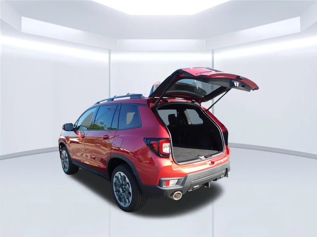 Used 2025 Red Honda Black Edition image 25