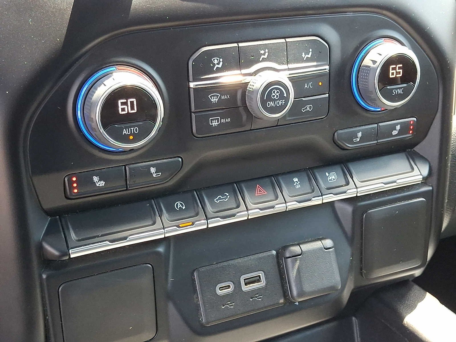 Used 2021 MOSAIC BLACK METALLIC Chevrolet RST image 15
