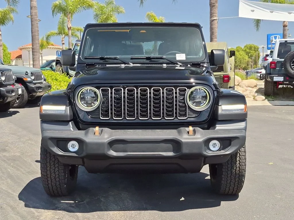 New 2026 Black Clear-Coat Exterior Paint Jeep 85th Anniversary Edition image 2