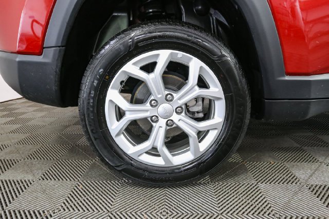Used 2024 Red Jeep Latitude image 16