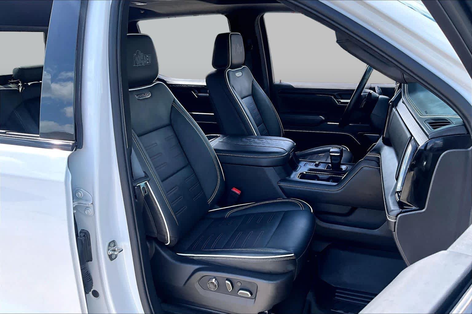 Used 2024 Summit White GMC AT4X image 17