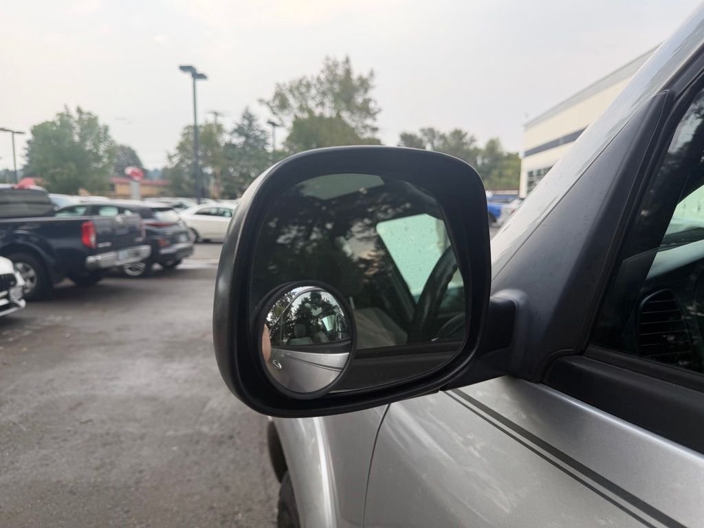 Used 2006  Toyota  image 11