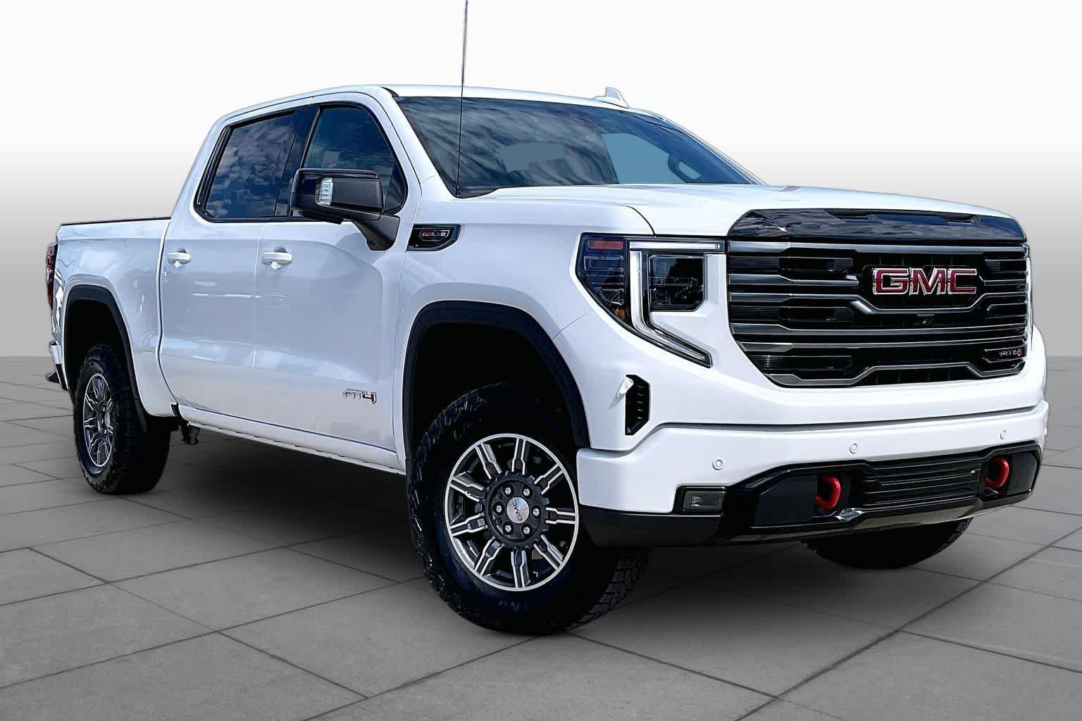 Used 2026 Summit White GMC AT4 image 3