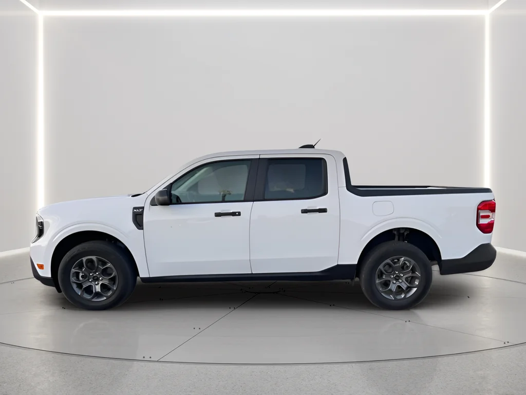 2025 Ford Maverick XLT - Photo 8
