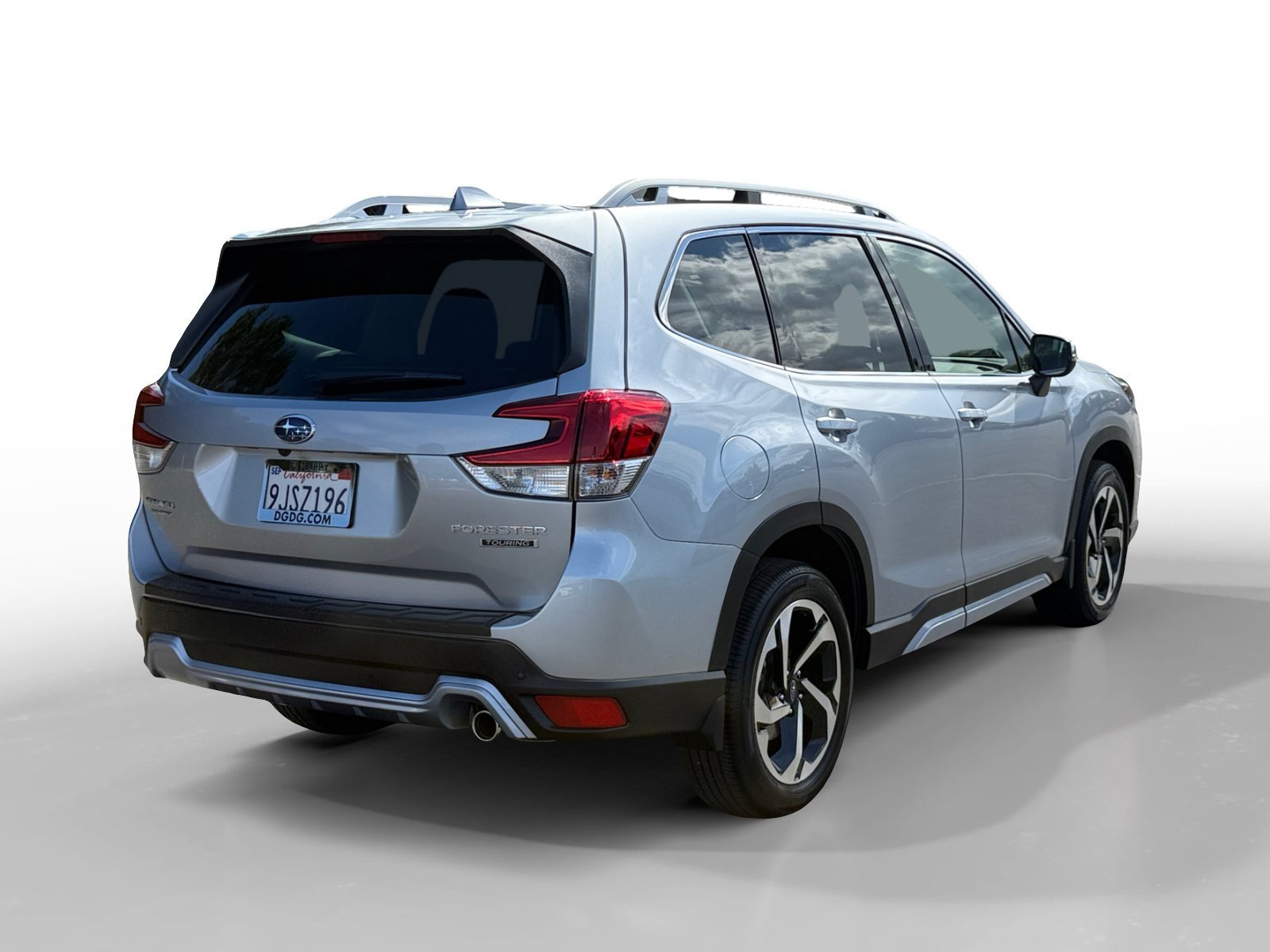 Used 2023 Ice Silver Metallic Subaru Touring image 5