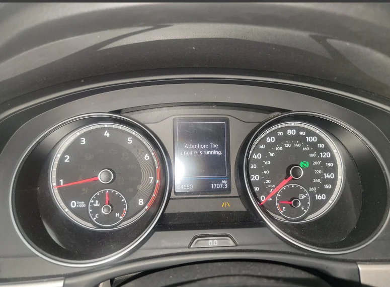 Used 2019 White Volkswagen 2.0T SE w/Technology image 4