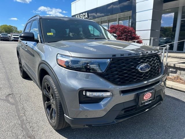 2023 Ford Explorer ST 4WD's photo