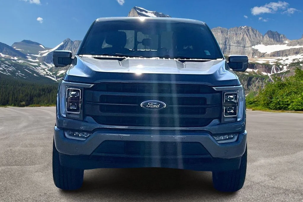 Used 2022 Gray Ford Lariat image 3