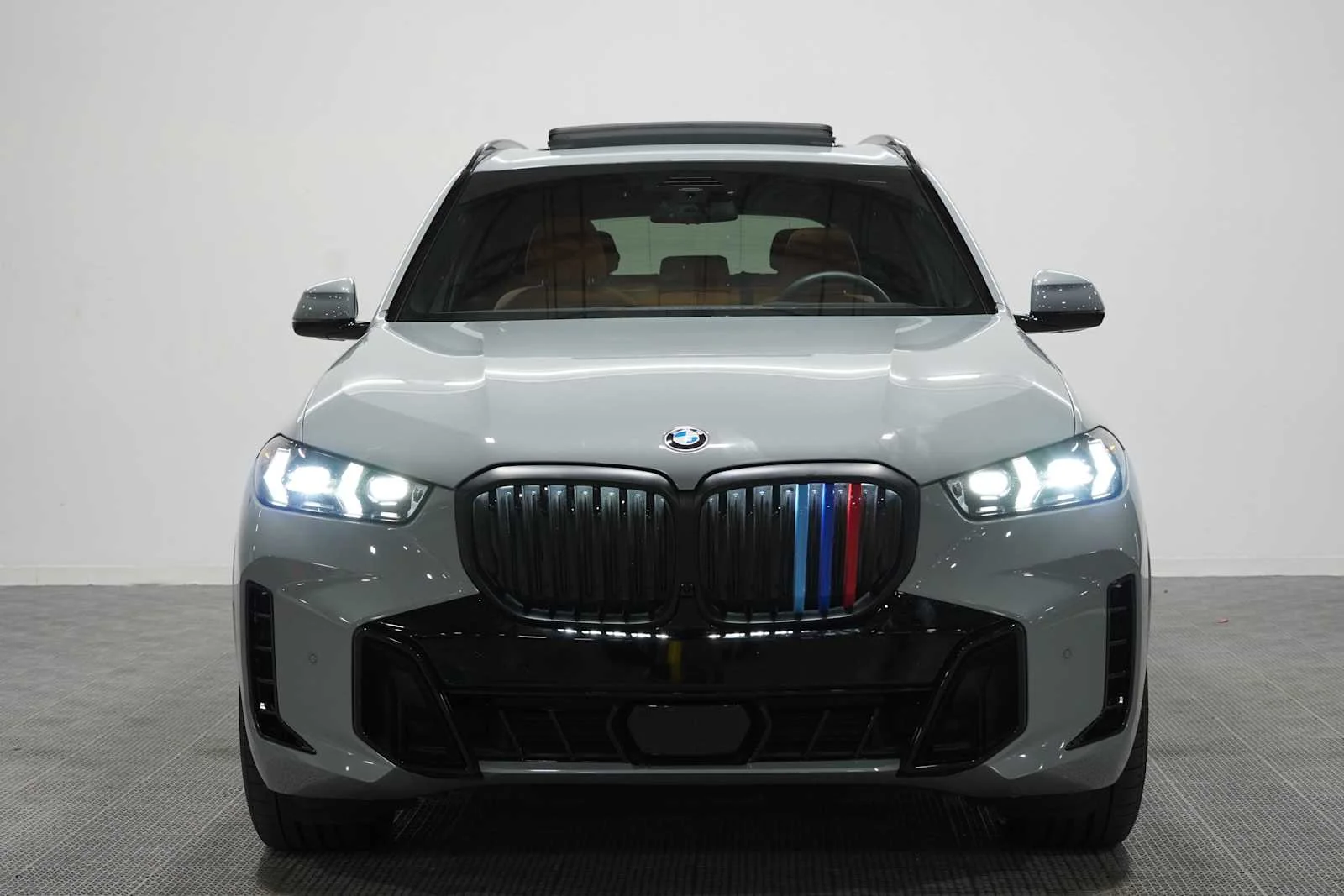 Certified Used 2026 Brooklyn Grey Metallic BMW xDrive40i image 2