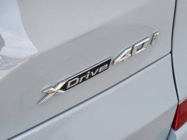 Used 2024 Gray BMW xDrive40i image 10