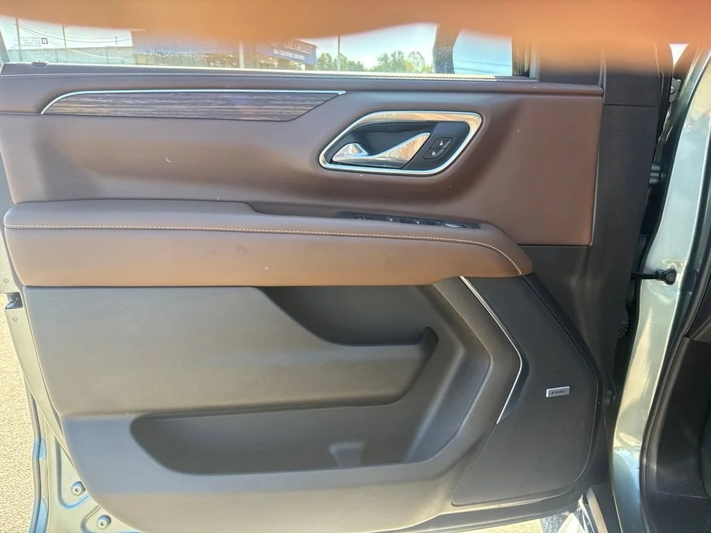 Used 2024 Silver Sage Metallic Chevrolet High Country image 29