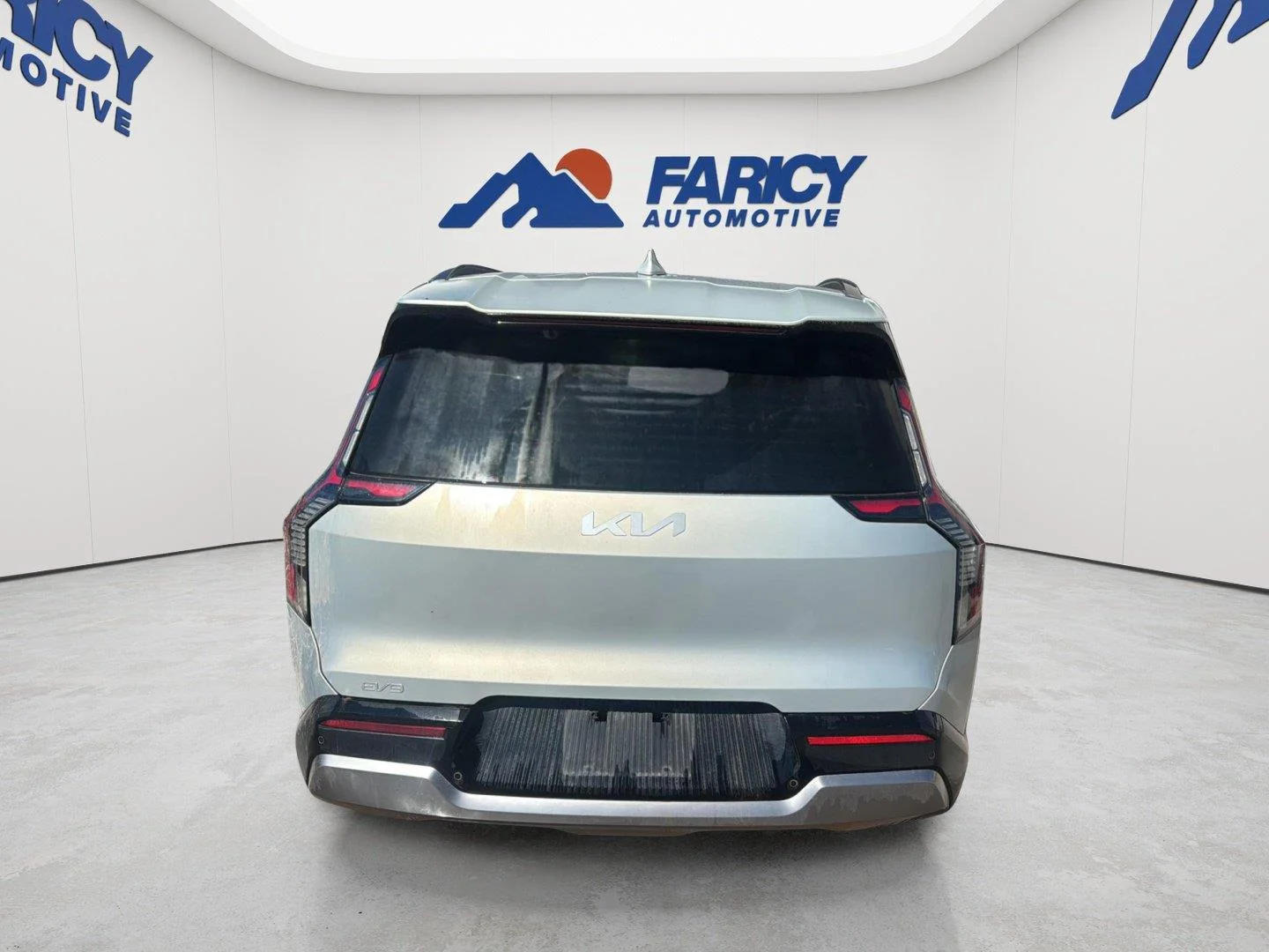 Used 2024 Ivory Silver Matte Kia Land image 6