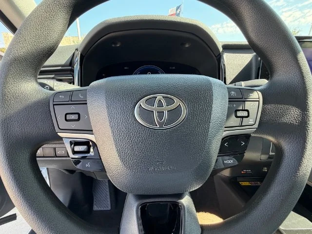 New 2026 Ice Cap Toyota LE image 12