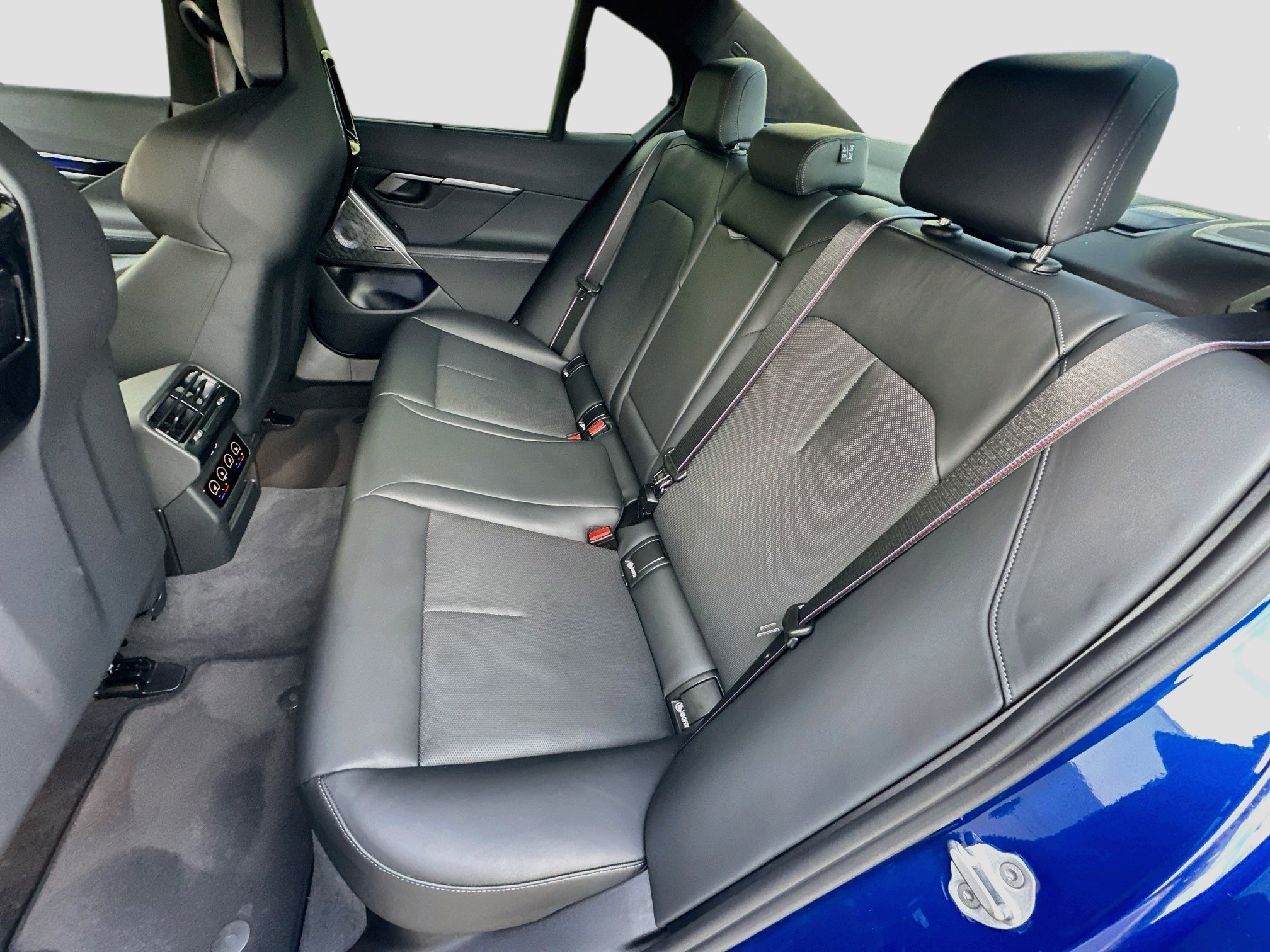 Used 2025 Marina Bay Blue Metallic BMW Base image 25