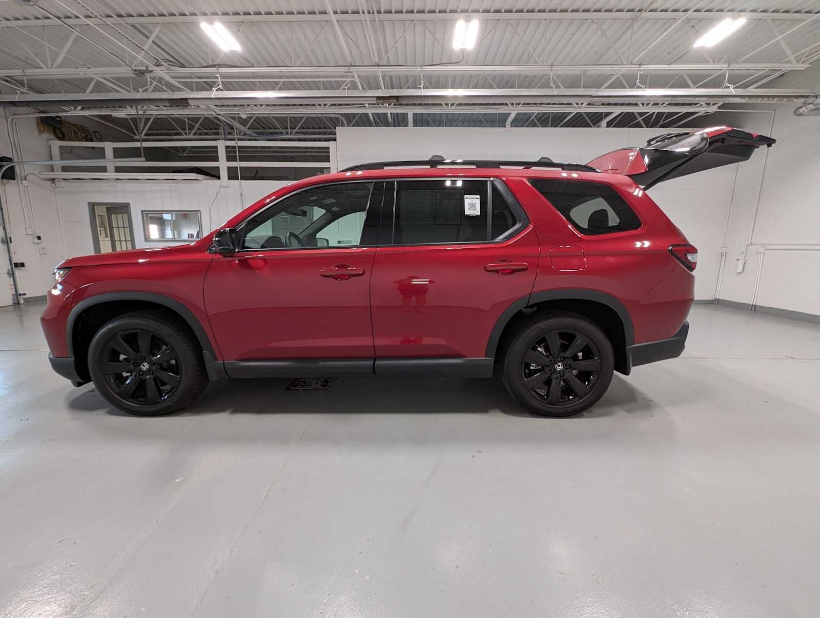 Used 2025 Radiant Red Metallic II Honda Black Edition image 12