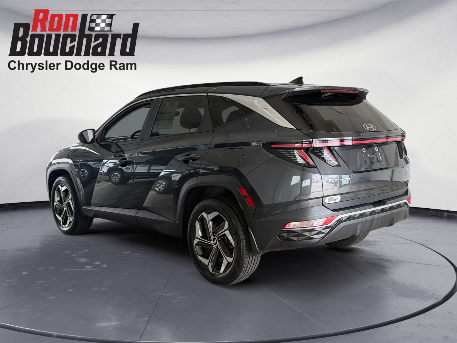 Used 2023 Portofino Gray Hyundai SEL image 4