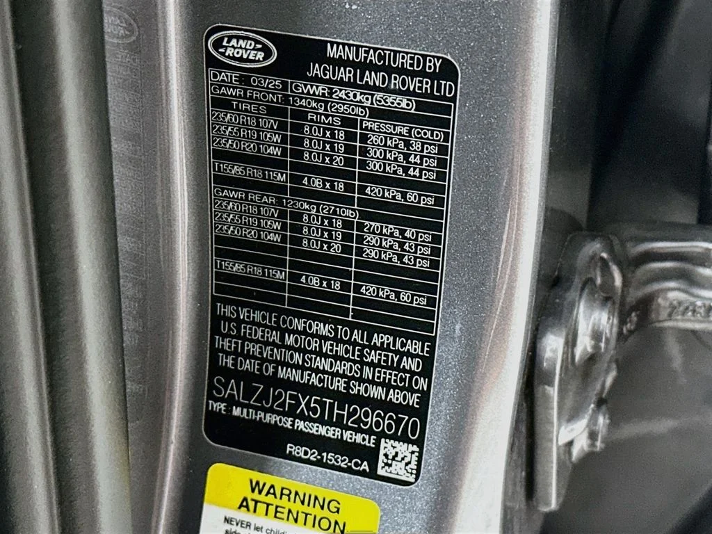 Used 2026 Gray Land Rover S image 35