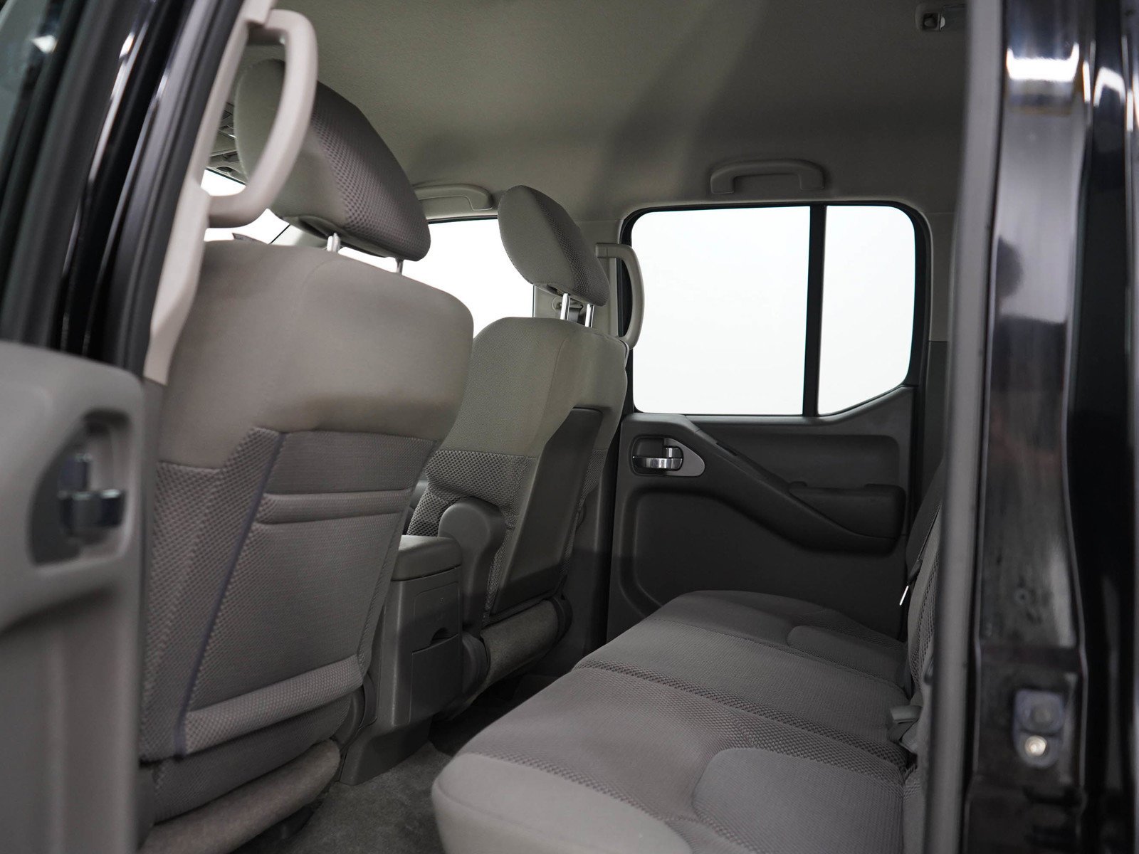 Used 2012 Super Black Metallic Nissan SV image 17