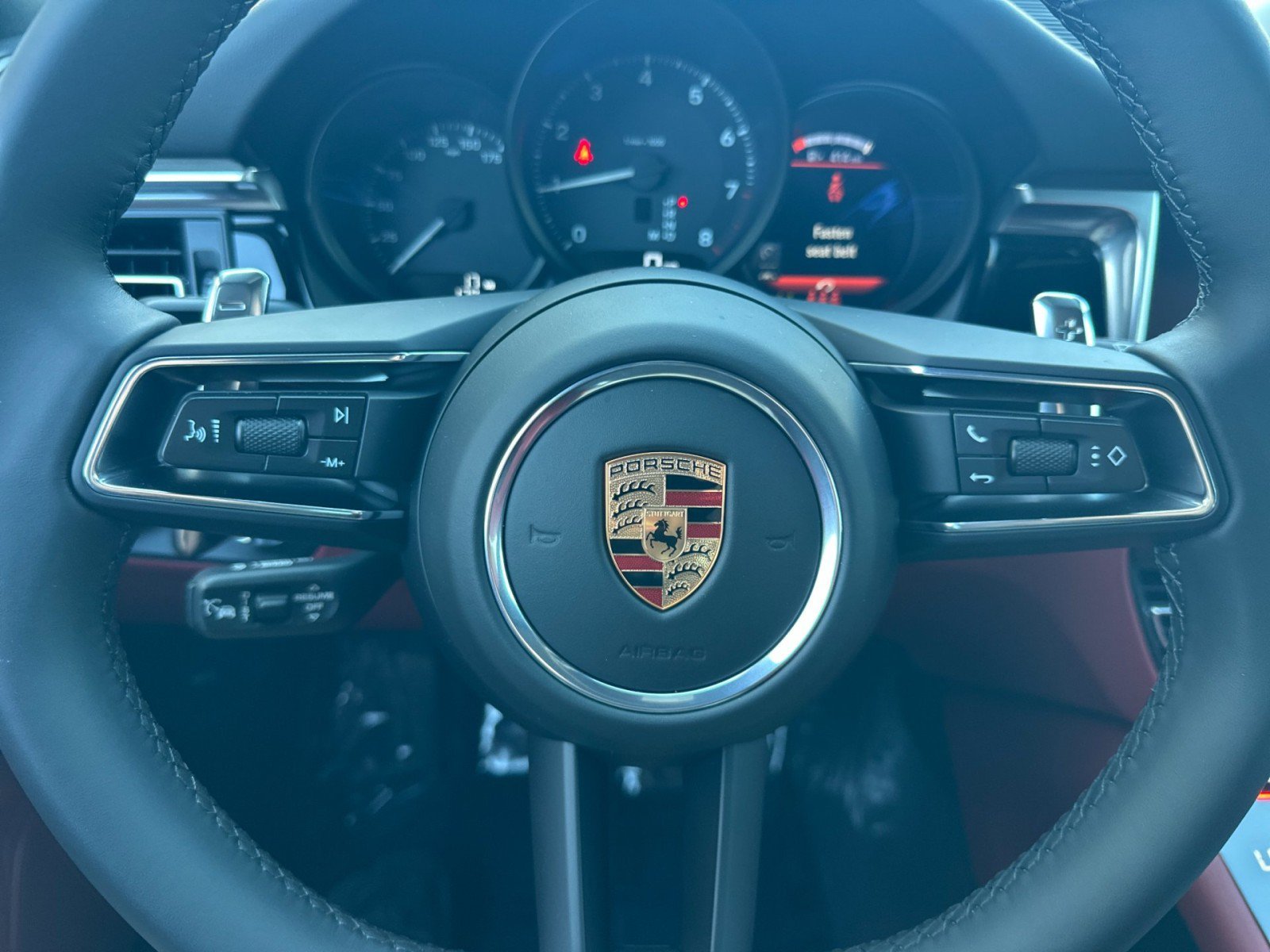New 2026  Porsche Macan (AWD) image 22