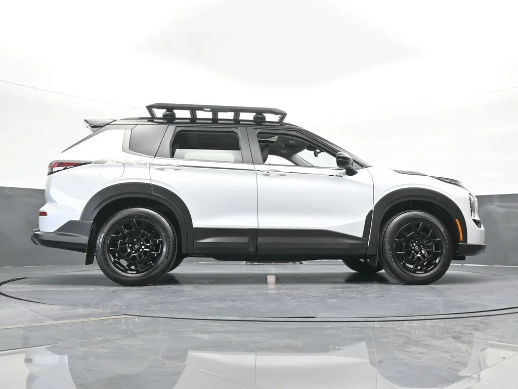 New 2026 White / Black Mitsubishi Trail Edition image 62