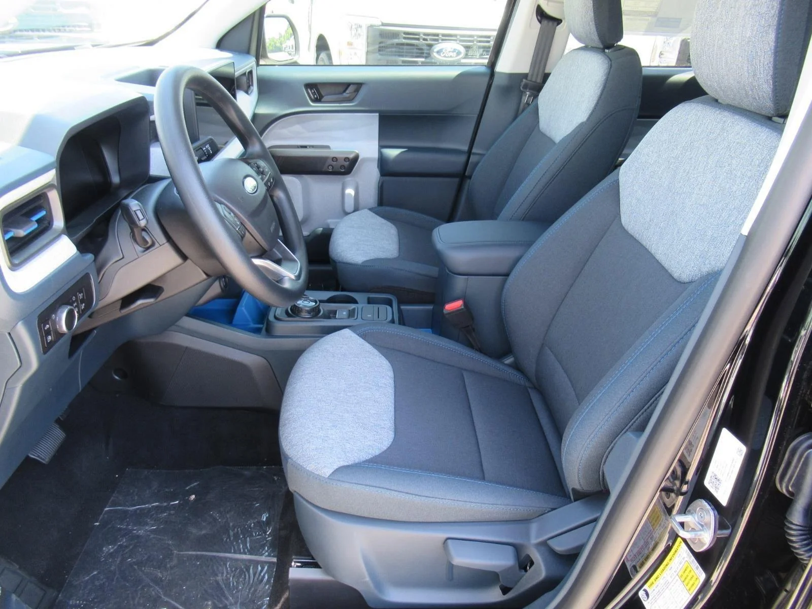 New 2026 Shadow Black Ford XLT image 18
