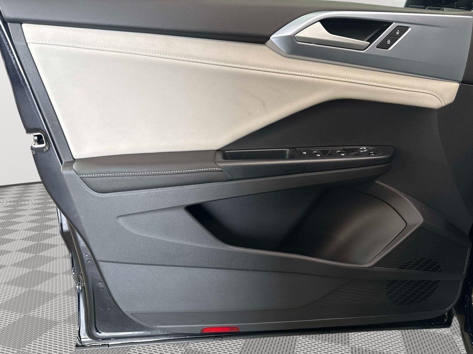 2026 Volkswagen Taos SE - Photo 18