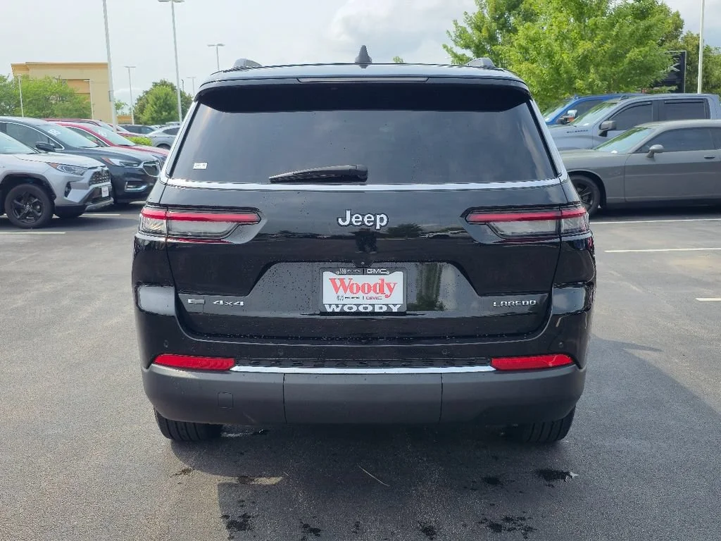 2022 Jeep Grand Cherokee L Laredo - Photo 9