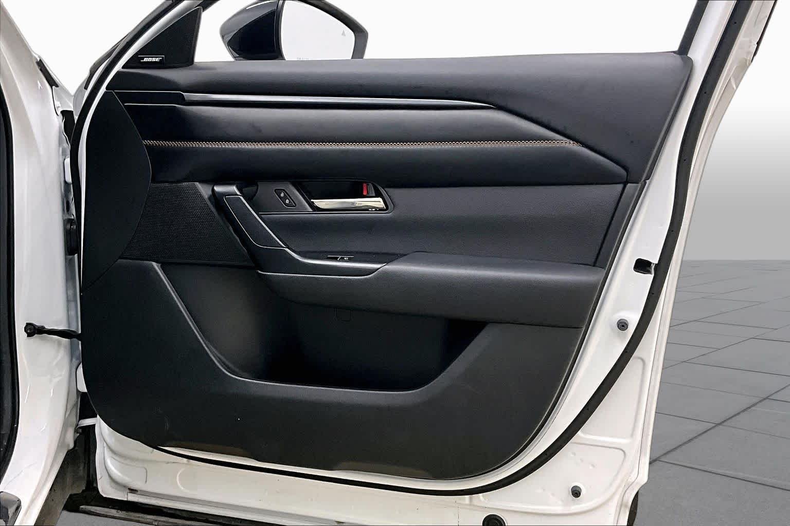 Used 2023 Wind Chill Pearl Mazda 2.5 S Premium Plus Package image 26