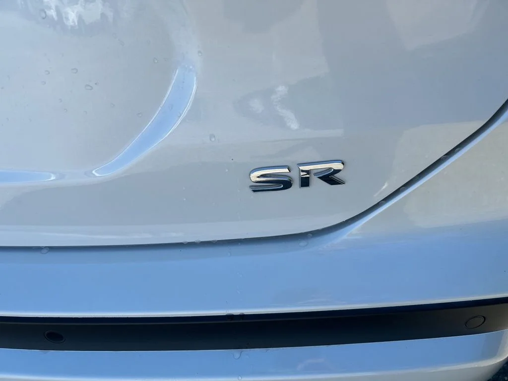 Used 2023 White Nissan SR image 6