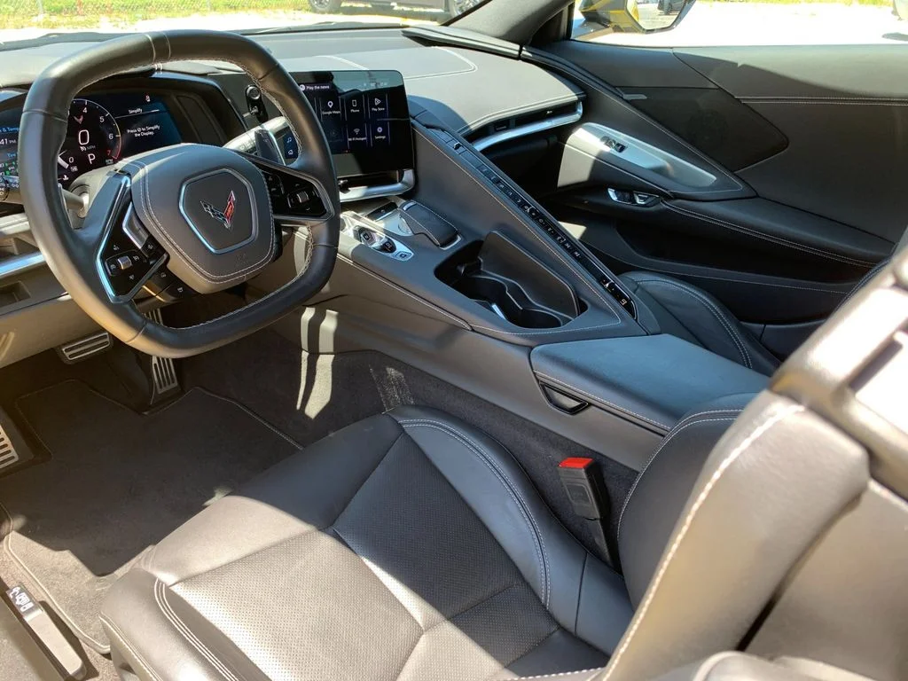 Used 2025 Yellow Chevrolet Stingray image 15